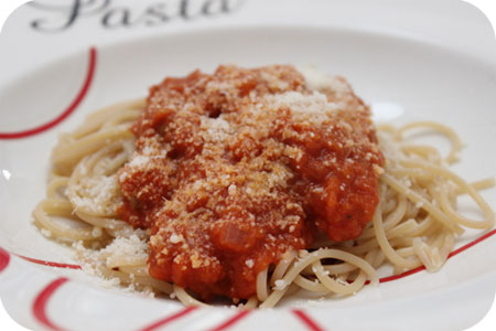 Spaghetti met Chipolataworstjes en Tomatensaus