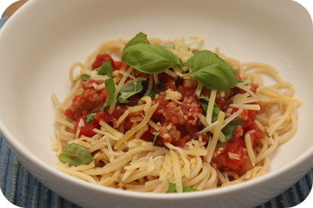 Snelle Spaghetti met Worst en Tomatensaus