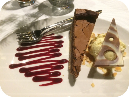 Hotel van der Valk Veenendaal Chocolade-karamel taart