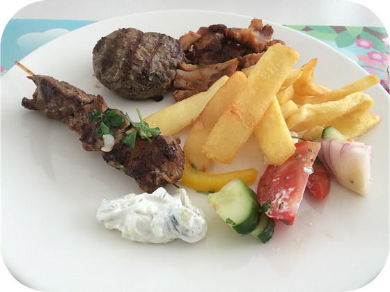 Jorgos Griekse Lekkernijen - Terherne bifteki, souvlaki, kipgyros