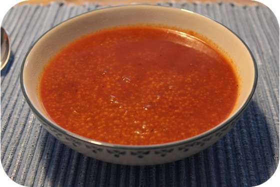 Arabische Tomaten-Couscoussoep